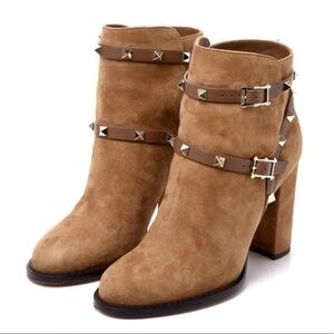 VALENTINO Rockstud Tan Suede Block Heel Booties 9.5 US